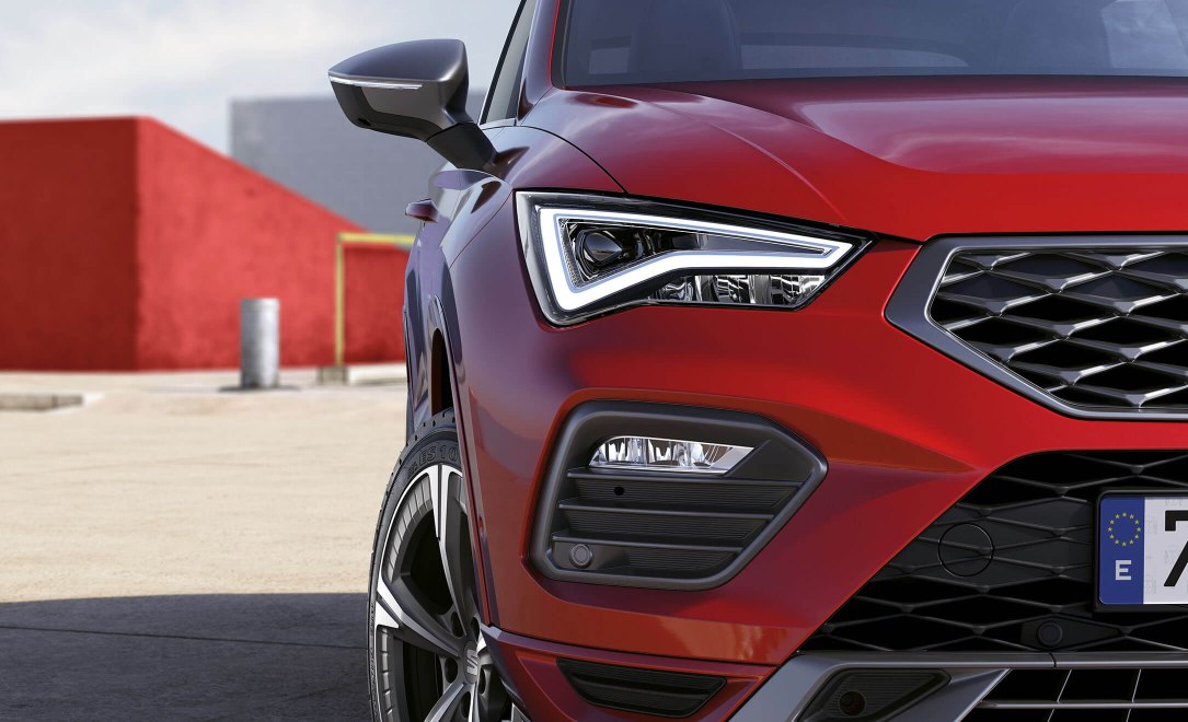 SEAT Ateca close up view of front light