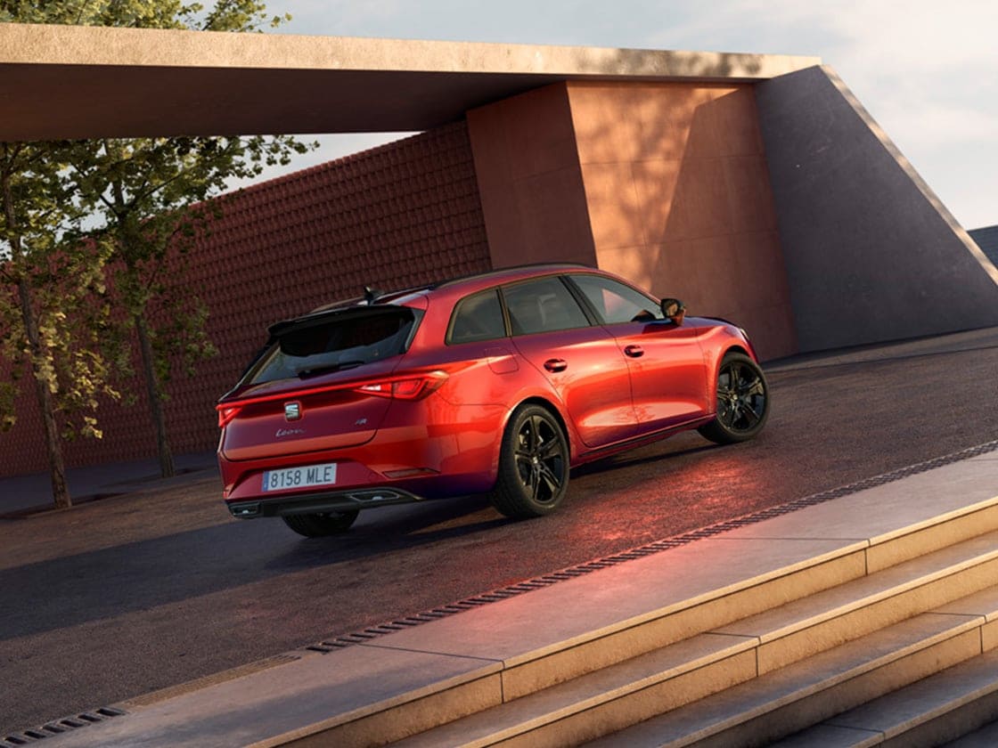 SEAT Leon Estate FR Black Edition