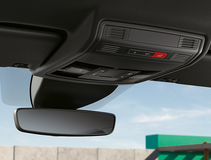SEAT Arona rear-view mirror