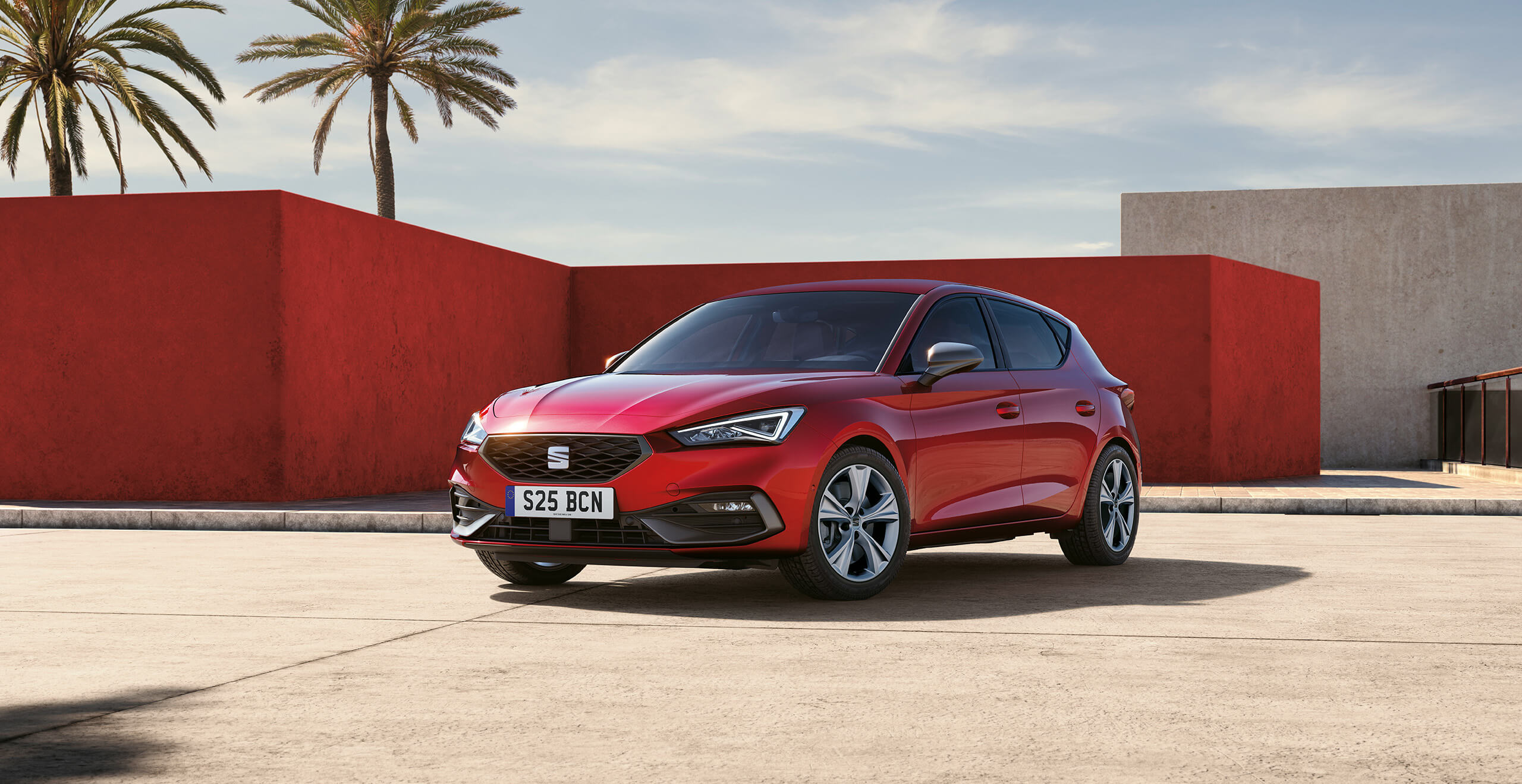 A SEAT Leon FR e-HYBRID being charged