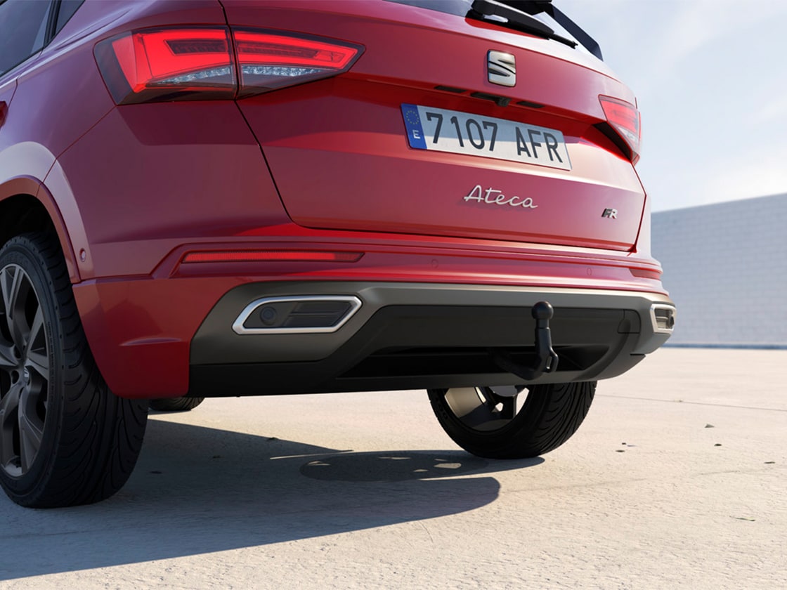 A read view of a red SEAT Ateca